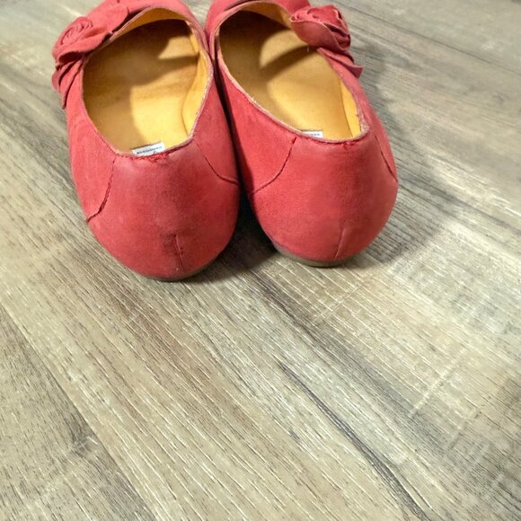 Vintage Arnold Churgin Red Leather Red Mary Jane Flats with 3D Flower Fairy 38 - Picture 8 of 11